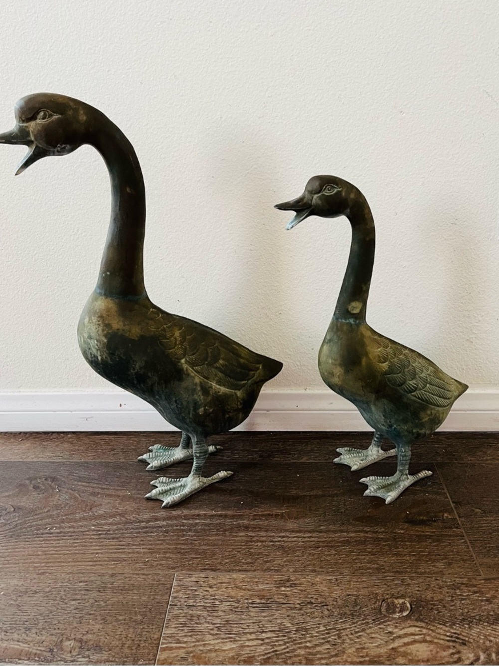 Figures Of Paginated Metal Garden Figures Of Geese